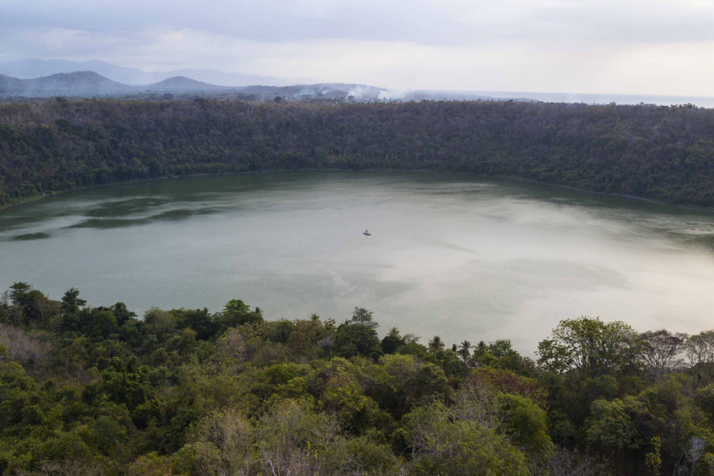 Pesona Danau Waibelen di Flores Timur