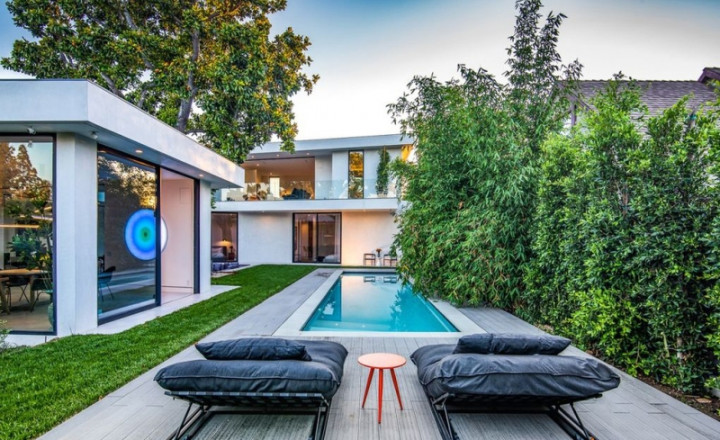 Intip Mewahnya Rumah Cucu Miliarder Minyak