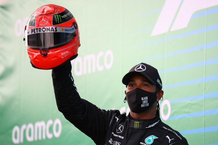 Kesuksesan Menyamai Rekor Schumacher Membuat Ayah Hamilton Sedih