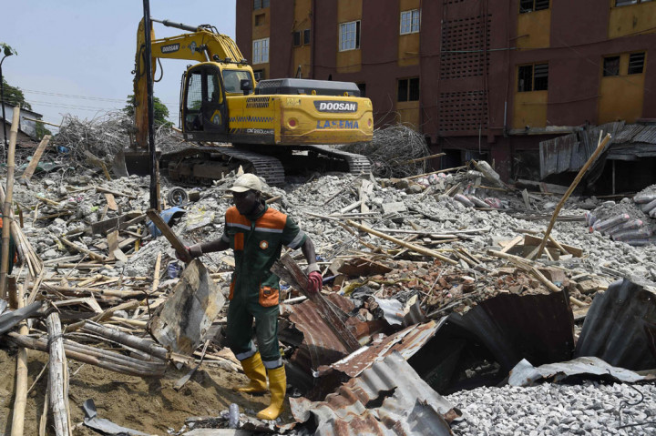 Gedung Tiga Lantai di Nigeria Runtuh, Delapan Orang Tewas
