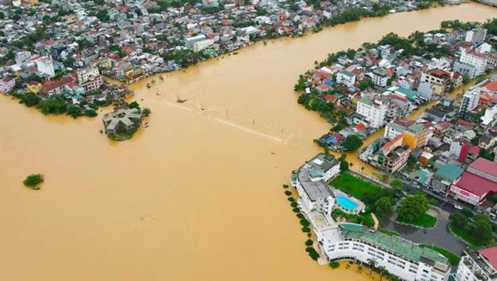 Hampir 40 Orang Tewas Akibat Banjir yang Landa Vietnam dan Kamboja