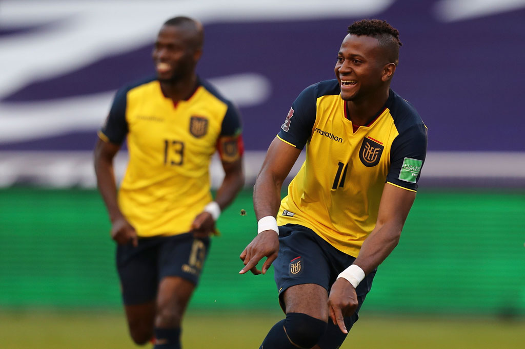 Uruguay Diterkam Ekuador 2-4