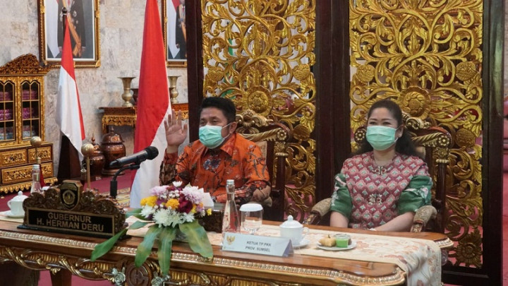 Herman Deru Raih Penghargaan Gubernur Inovatif Bidang Pembangunan dan Pertanian