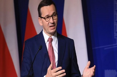 Negatif Covid-19, PM Polandia Lanjutkan Karantina Mandiri