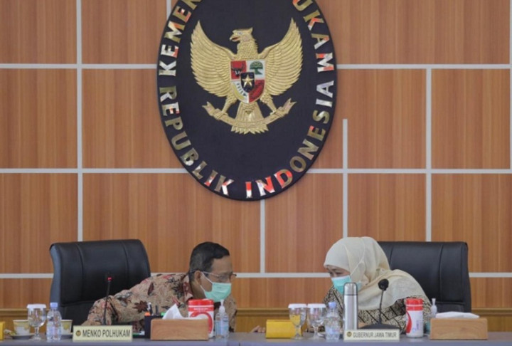 Khofifah Minta Disnaker Kabupaten/Kota Pahami Utuh UU Ciptaker