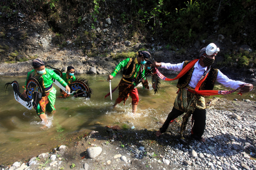 Suasana Upacara Adat Kembul Sewu Dulur di Tengah Pandemi