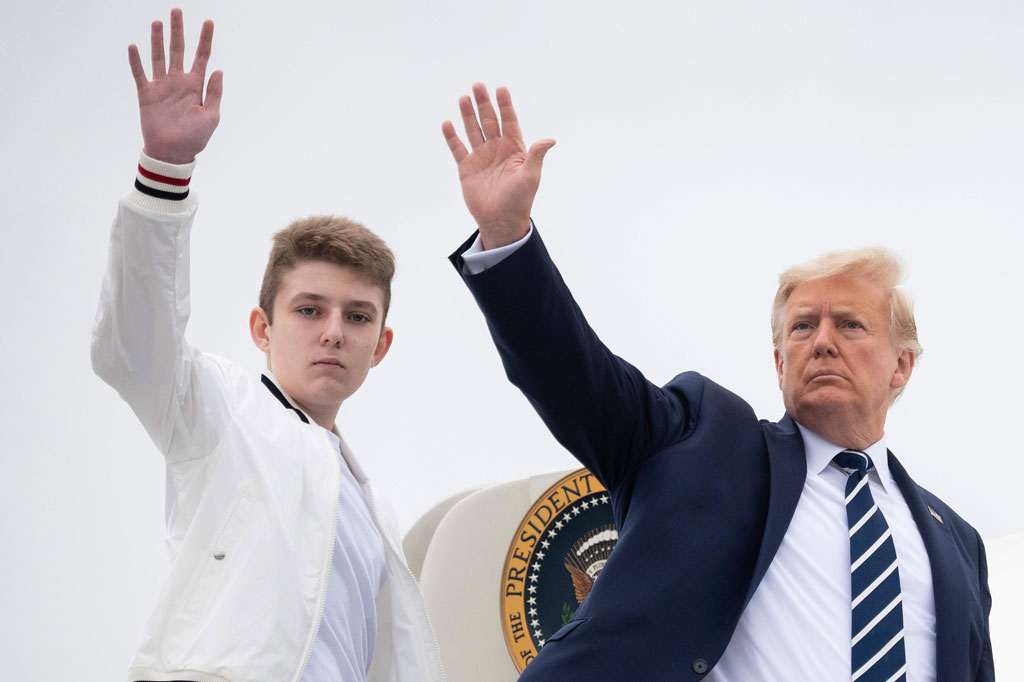 Barron, Putra Presiden Trump Positif Covid-19