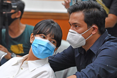 Kasus Narkoba, Vanessa Angel Divonis 6 Bulan Penjara