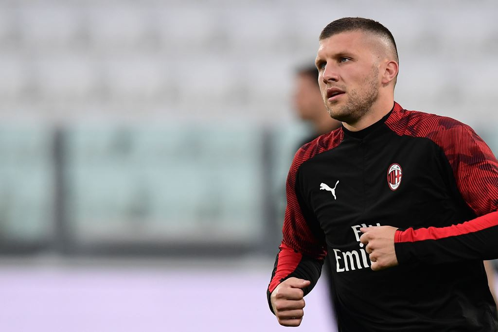 Penyerang AC Milan Ante Rebic (Foto: Miguel MEDINA / AFP)