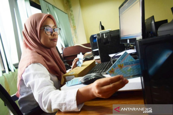 9 Ribu Pemilih Pilkada Karawang Tak Punya KTP-el