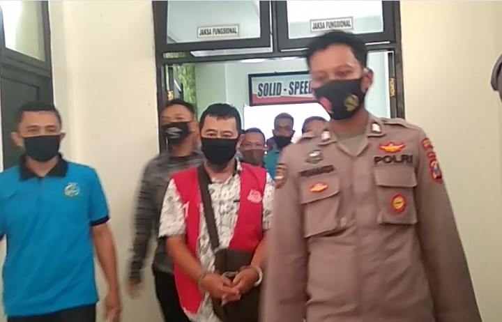 Kejari Sidoarjo Tahan Dirut Puspa Agro Terkait Jual Beli Ikan Fiktif