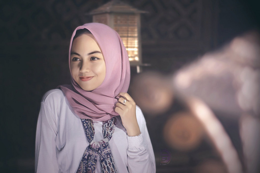 Beberapa orang juga menganggap dengan memakai hijab, akan ada keterbatasan-keterbatasan dalam memilih aksesoris yang disukai. (Ilustrasi/Pexels)