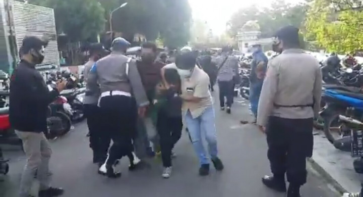 Perwira Polisi Menyamar Jadi Mahasiswa di Jambi Hoaks