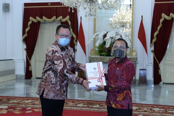 Presiden Minta FRI Kaji Pasal dan Dampak Omnibus Law