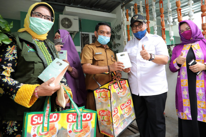 Banpres Dimanfaatkan Perempuan Produktif di Bekasi