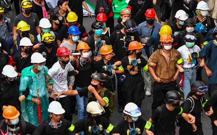 PM Thailand Diberi Waktu 3 Hari untuk Mundur Oleh Pedemo