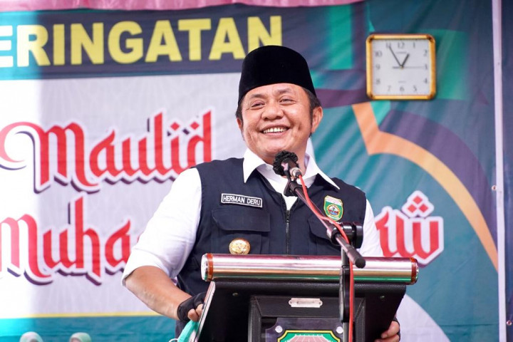 Herman Deru Disambut Ribuan Muslimat NU pada Pengajian Akbar di OKU Timur