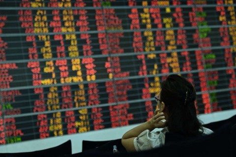 llustrasi pergerakan bursa saham hari ini - - Foto: dok AFP