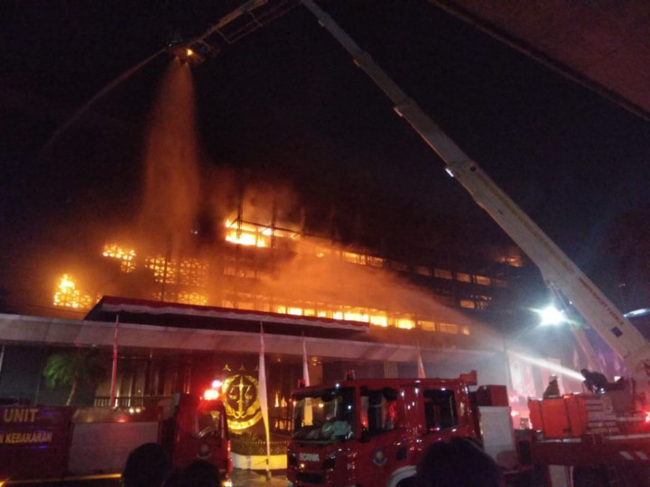 MAKI Dorong Polisi Gelar Rekonstruksi Kebakaran Kejagung