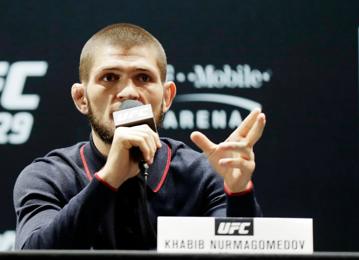Menang Bertarung, Khabib Nasihati Justin Gaethje untuk Jaga Orang Tua