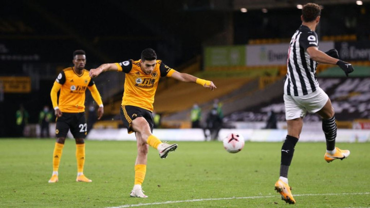 Wolves vs Newcastle: Murphy Gagalkan Kemenangan Tuan Rumah