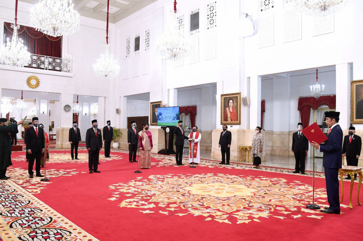 Jokowi Lantik 12 Dubes RI untuk Negara Sahabat