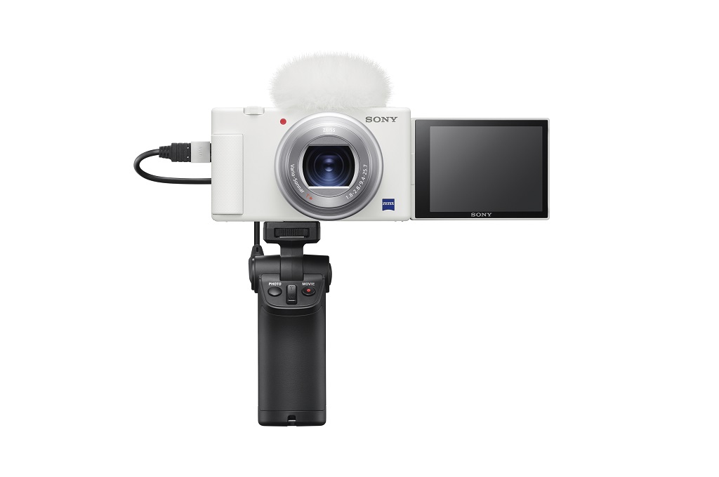 Sony mengumumkan ketersediaan opsi warna putih untuk kamera digital terbarunya, ZV-1.