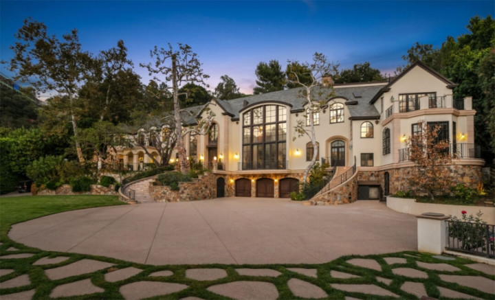 Gene Simmons Jual Rumah Mewahnya Seharga Rp323 Miliar