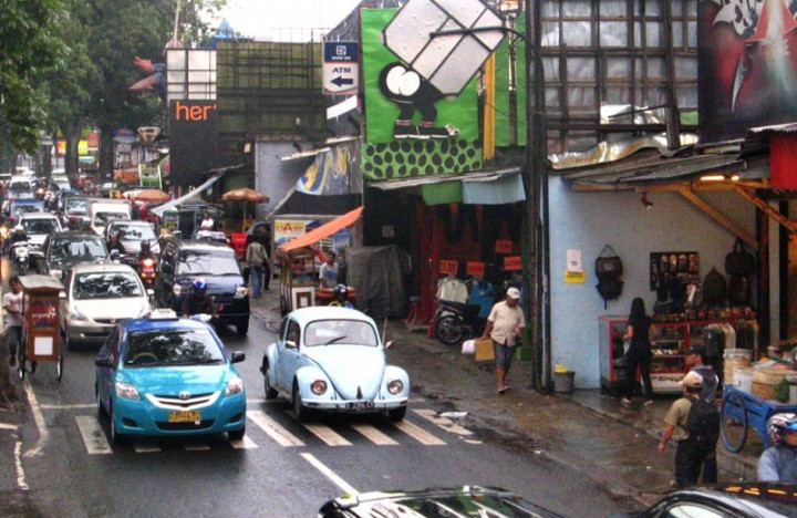 Volume Kendaraan Masuk Bandung Masih Normal