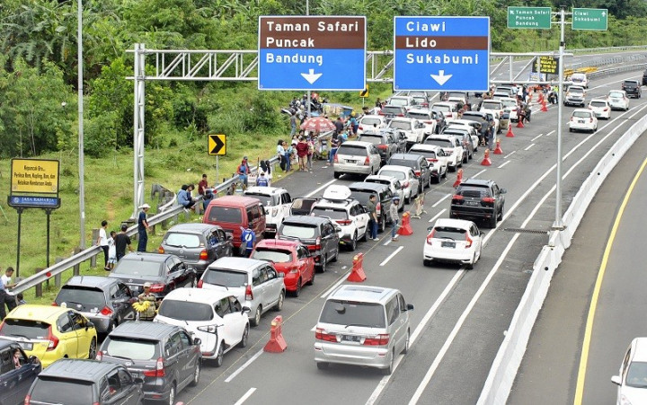 Arus Lalu Lintas Menuju Jabar Ramai