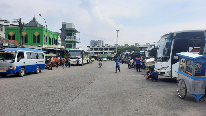 Minim Lonjakan Penumpang, Puluhan Bus Tambahan di Terminal Bekasi Nganggur