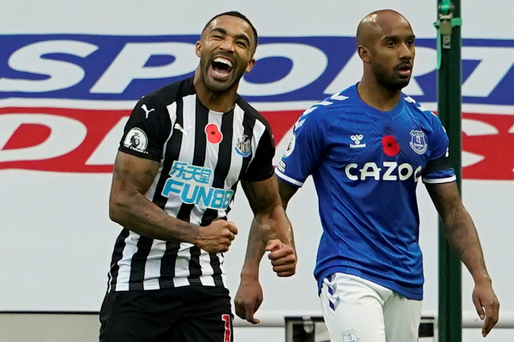 Selebrasi gol Callum Wilson. (Foto: OWEN HUMPHREYS / POOL / AFP)