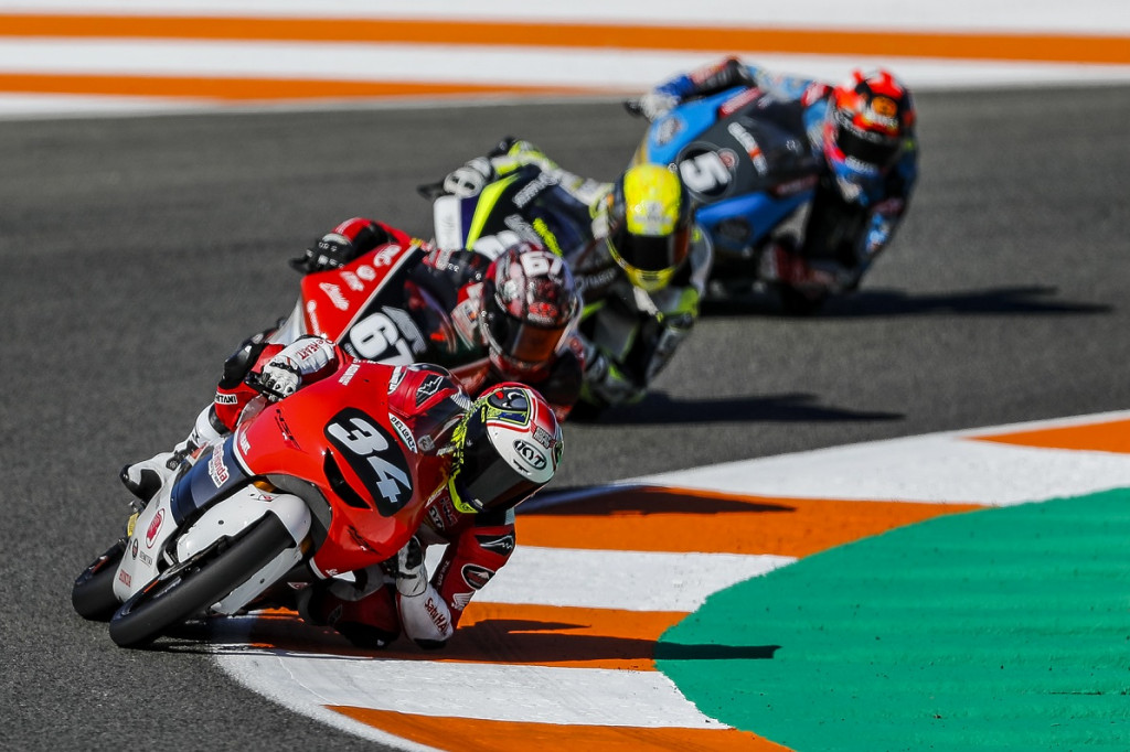 Mario Suryo Aji menutup musim balap FIM CEV 2020 dengan berada di posisi ke-16 klasemen akhir dengan raihan 23 poin. HSRS