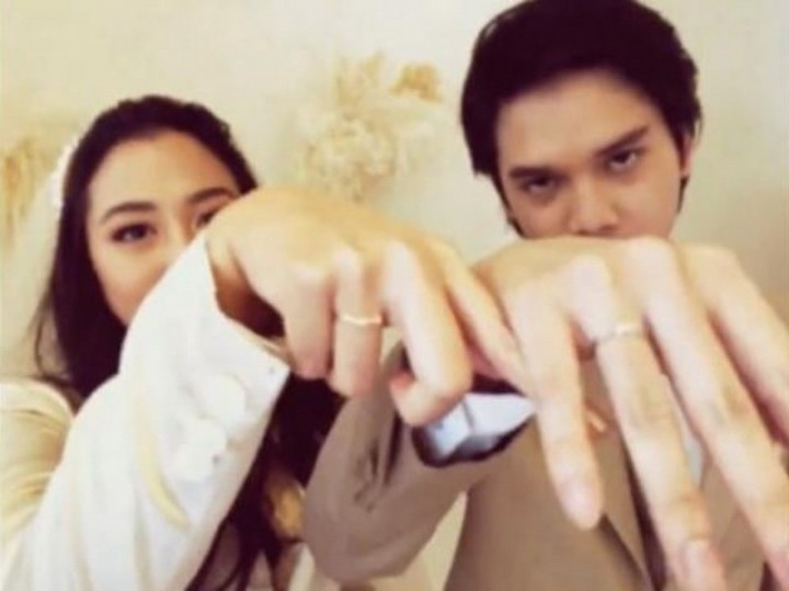 Sherina dan Baskara Mahendra Pamer Cincin Pernikahan