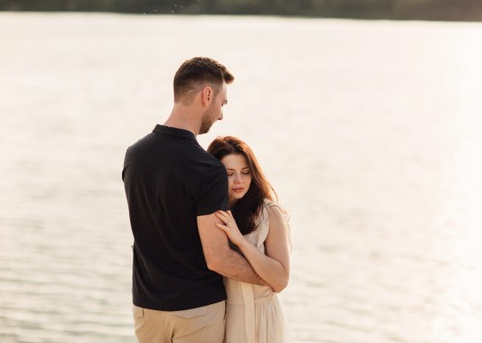 Yang Dapat Kamu Lakukan saat Istri Didiagnosis Kanker Payudara