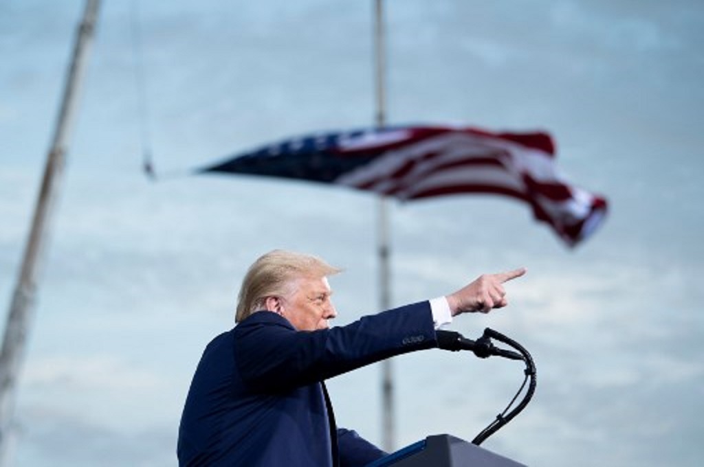 Presiden AS Donald Trump dalam salah satu acara kampanye, menjelang pilpres AS yang digelar pada 3 November 2020. (Brendan Smialowski/AFP)