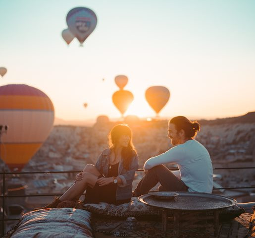 Mengunjungi Cappadocia dan melihat pemandangan seperti dalam film romantis plus film sci-fi. Menakjubkan! (Foto: Pexels.com)