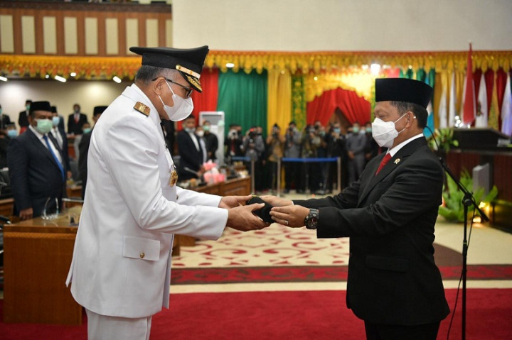 Home Affairs Minister Inaugurates Nova Iriansyah as Aceh Governor
