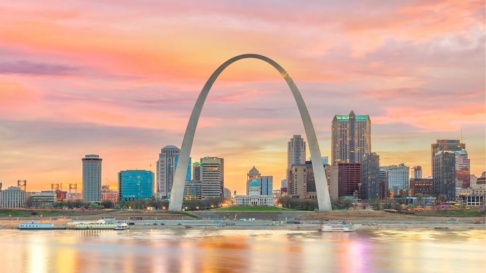 Skyline di St. Louis (Foto: Forbes)
