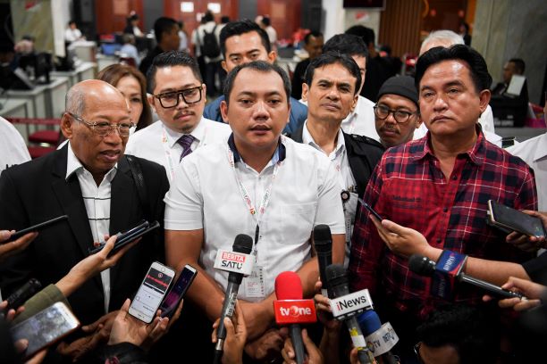 Anggota DPR Taufik Basari (tengah). Foto: Antara/Hafidz Mubarak