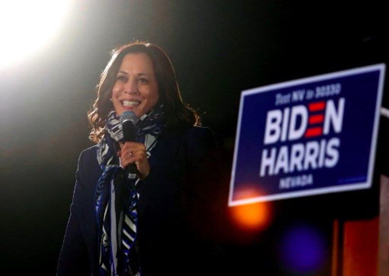 Kamala Harris mencetak sejarah sebagai perempuan pertama Amerika Serikat. Foto: AFP