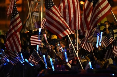 Iring-iringan Biden Tiba di Tempat Pidato Kemenangan