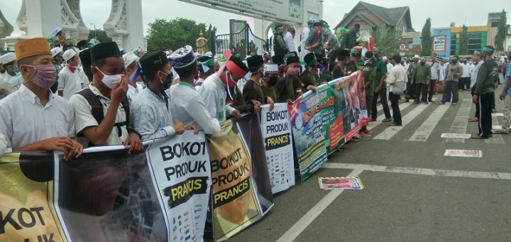 <i>Sweeping</i> Produk Perancis Melewati Batas Kewajaran