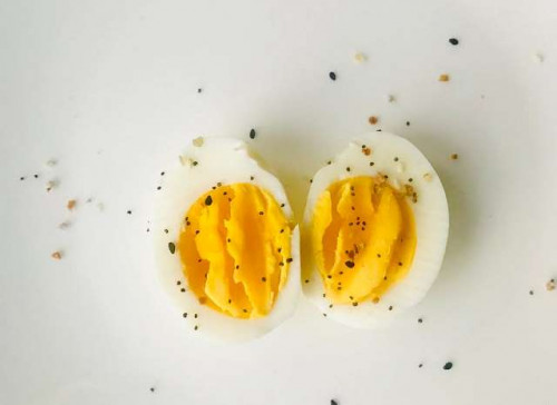 Telur adalah salah satu makanan yang kaya akan protein, vitamin, dan mineral penting yang membuatnya begitu bernutrisi. (Ilustrasi/Pexels)