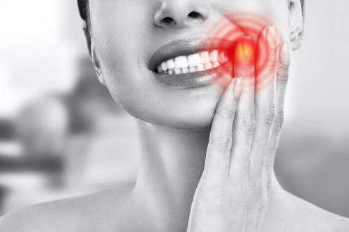 5 Bahan untuk Pertolongan Pertama saat Kamu Sakit Gigi