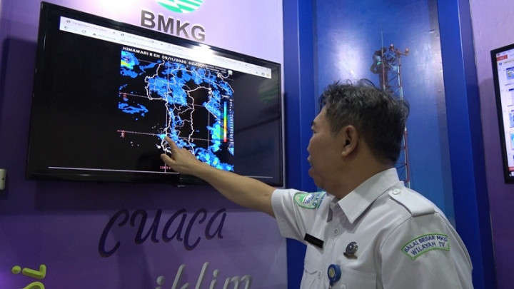 Fenomena Hujan Es Terjadi di Sulsel