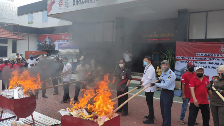 Kejari Jakut Musnahkan Barang Bukti Narkotika Senilai Rp7 Miliar