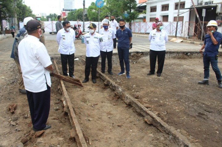 Rel Trem Era Kolonial Ditemukan di Kota Malang