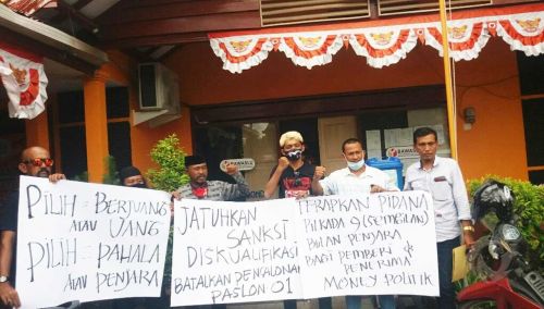 Salah Satu Paslon di Situbondo Diduga Lakukan Politik Uang