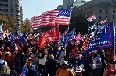 Ribuan Pendukung Trump Dukung Klaim Kecurangan Pemilu